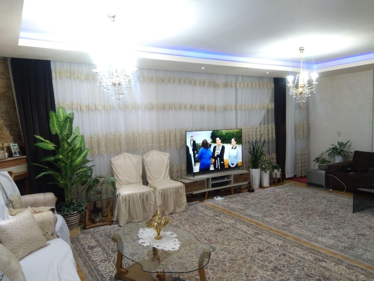 ۲۴۰ متر دوبلکس دوطبقه چهارخواب عبور مجزا ( بهاران)|فروش آپارتمان|سنندج, |دیوار