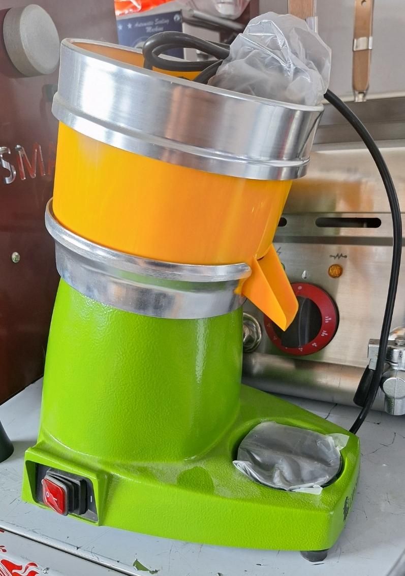 آب مرکبات گیر برقی وارداتی|آبمیوه‌گیر و آب‌مرکبات‌گیر|ساری, |دیوار