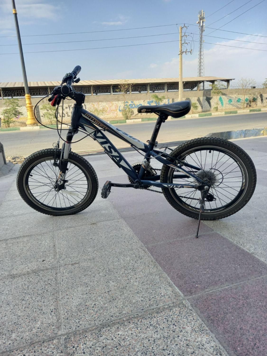 دوچرخه|دوچرخه، اسکیت، اسکوتر|ری, دیلمان|دیوار