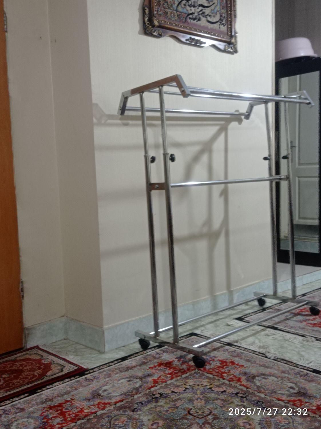 سلام رگال دوطرفه استیل چرخ دار سالم سالم|بندرخت و رخت‌آویز|شهریار, |دیوار