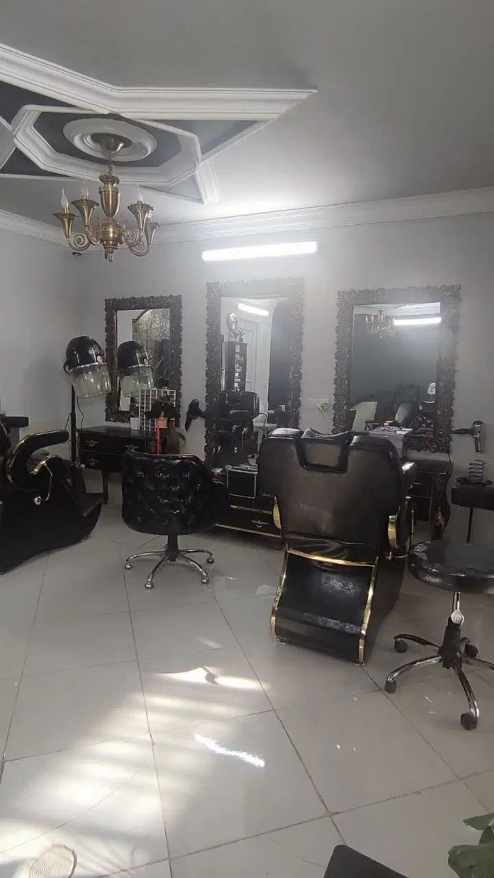 اجاره لاین ناخن ، مژه ،تتو صورت و بدن فیشیال میکاپ|اجارهٔ دفتر کار، اتاق اداری، مطب|مشهد, خواجه ربیع|دیوار