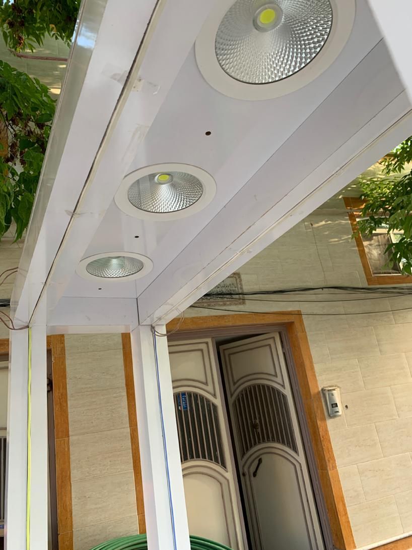 2 عدد ویترین ام دی اف شیک قیمت مفت با تخفیف|حراج|اهر, |دیوار