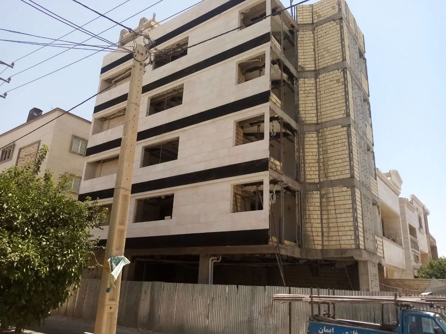 آپارتمان دو خواب واقع در والفجر|فروش آپارتمان|شیراز, شهرک والفجر|دیوار