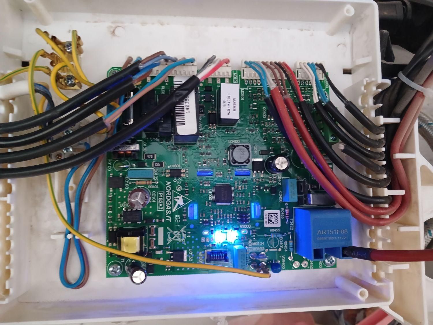 تعمیر و سرویس انواع پکیج ابگرمکن و بخاری|خدمات پیشه و مهارت|کرمانشاه, |دیوار