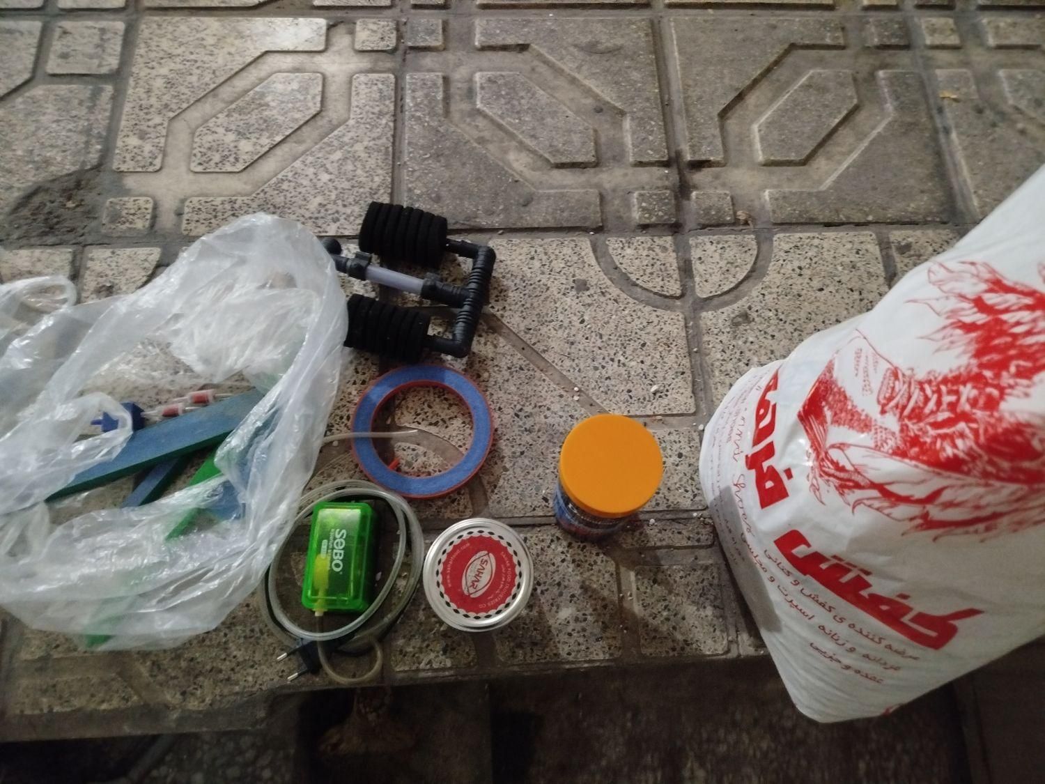 شیشه خم آکواریوم با وسایل کامل|ماهی|تهران, زرکش|دیوار