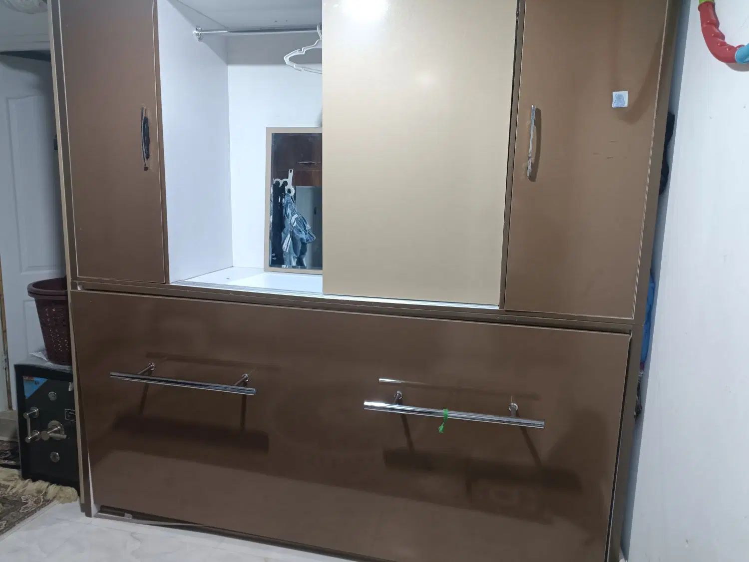 تخت خواب کم جا در حدنو کارکرد، به‌ علت‌ جا‌به‌جایی|تخت و سرویس خواب|شهریار, شهرک وائین|دیوار