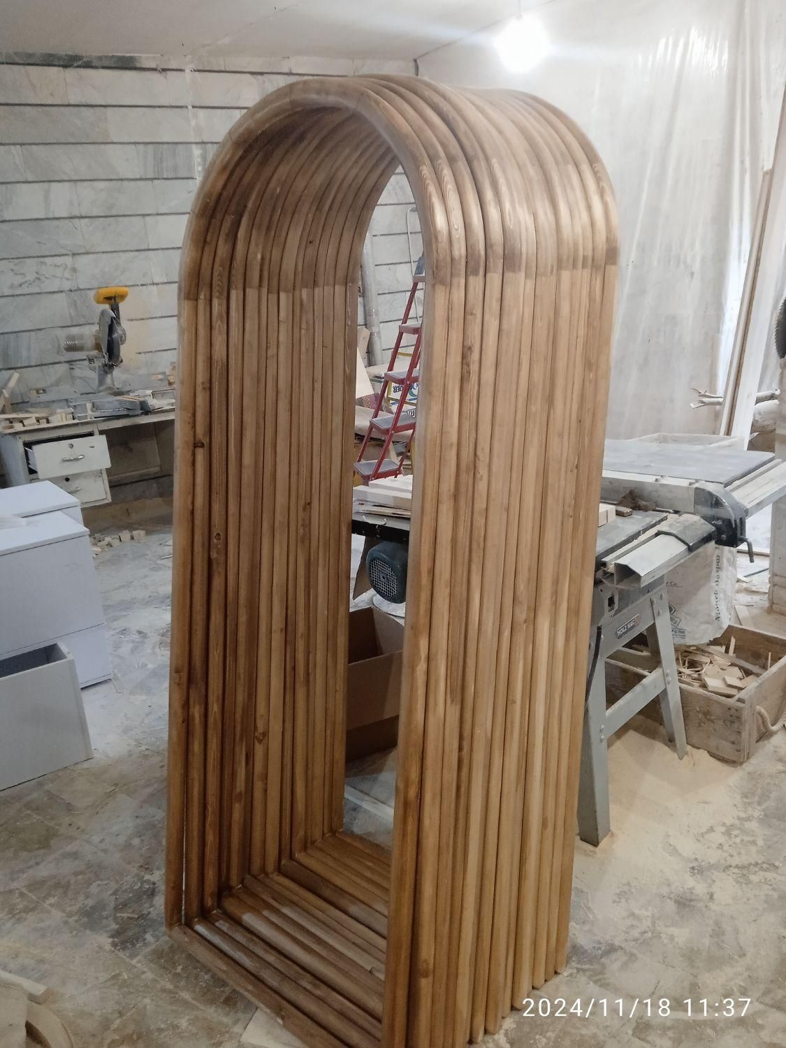 آینه قدی تمام چوب|آینه|خرم‌آباد, |دیوار