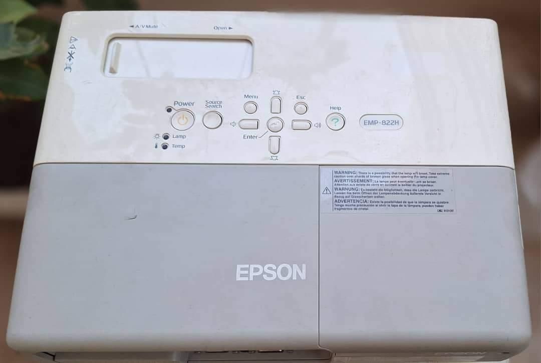 ویدئو پروژکتور اپسون مدل VgA832 LA|تلویزیون و پروژکتور|تهران, شهران شمالی|دیوار