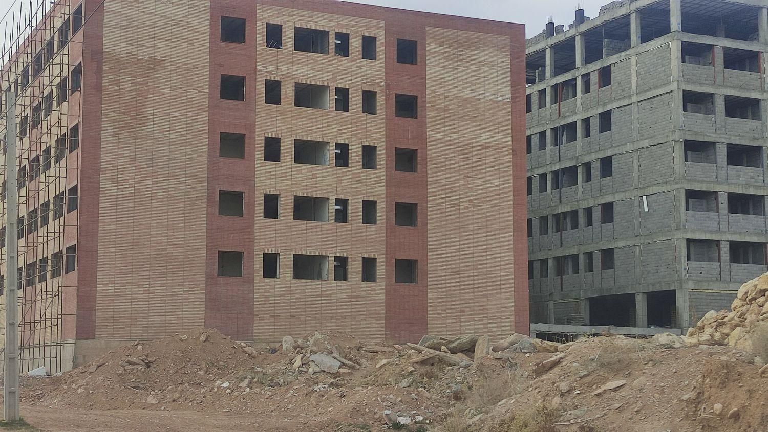 امتیاز آپارتمانهای دو خوابه فاز 2 صدرا|فروش آپارتمان|صدرا-فارس, |دیوار