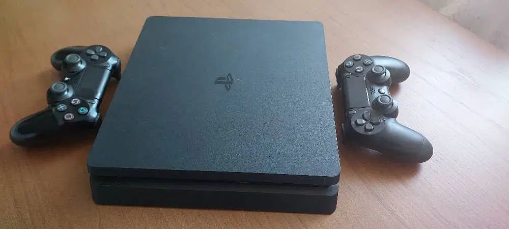 PS4 اسلیم ۵۰۰ گیگ اروپا کپی خور با فلاش کپی خور|کنسول، بازی ویدئویی و آنلاین|رشت, گلسار|دیوار