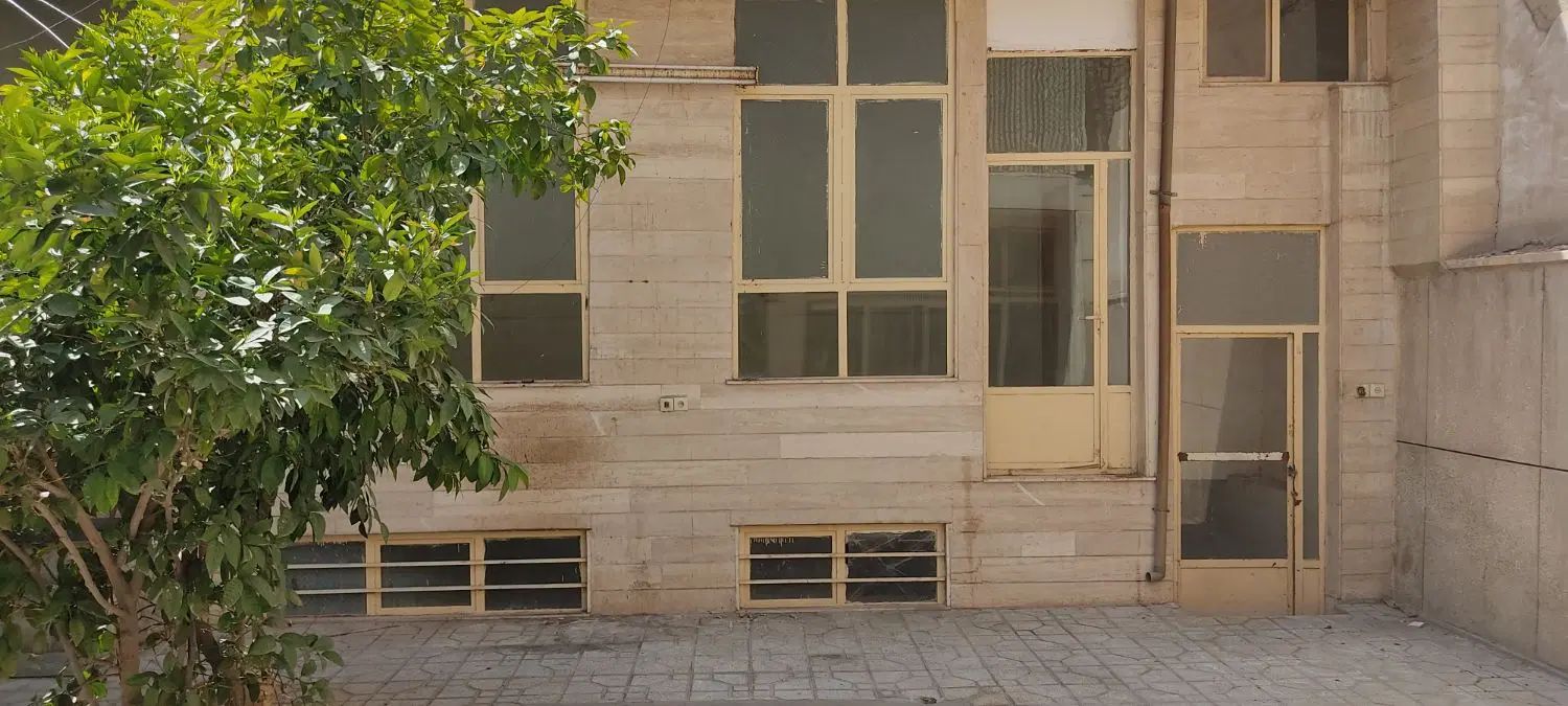 اجاره خانه، انبار ،مغازه هشت بهشت|اجارهٔ مغازه و غرفه|اصفهان, شاهزید|دیوار