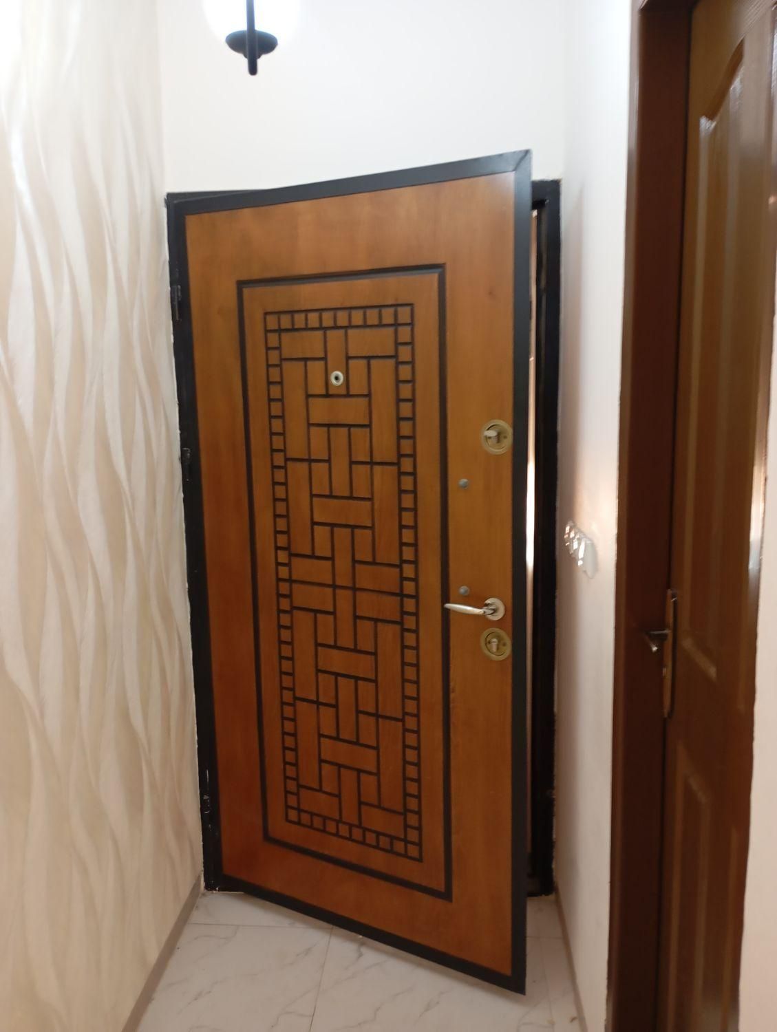 اپارتمان۶۰متری شخصی ساز شهرک مطهری۱خوابه|فروش آپارتمان|کرمان, |دیوار