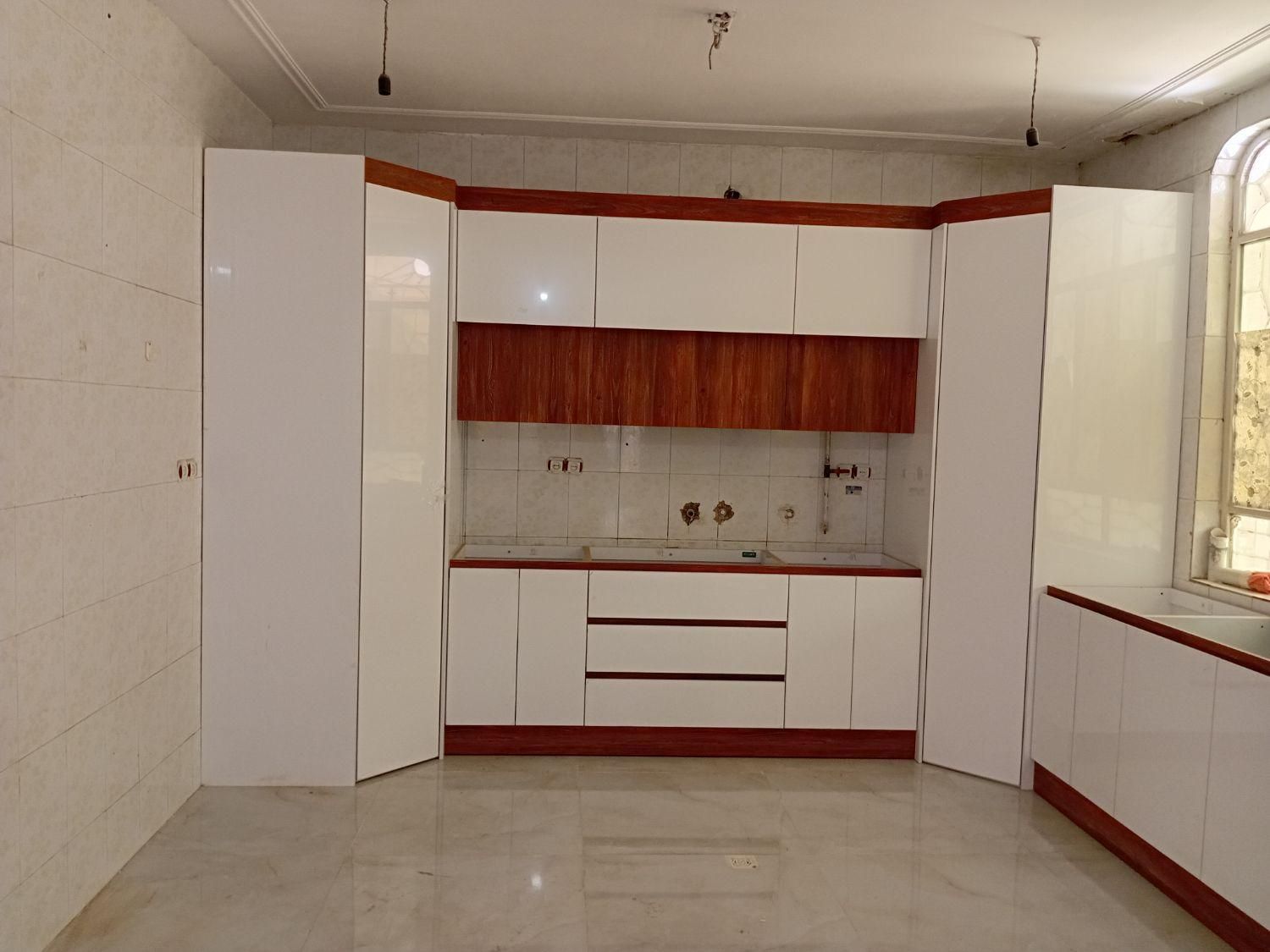 نصب کابینت و کمددیواری|خدمات پیشه و مهارت|خمین, |دیوار