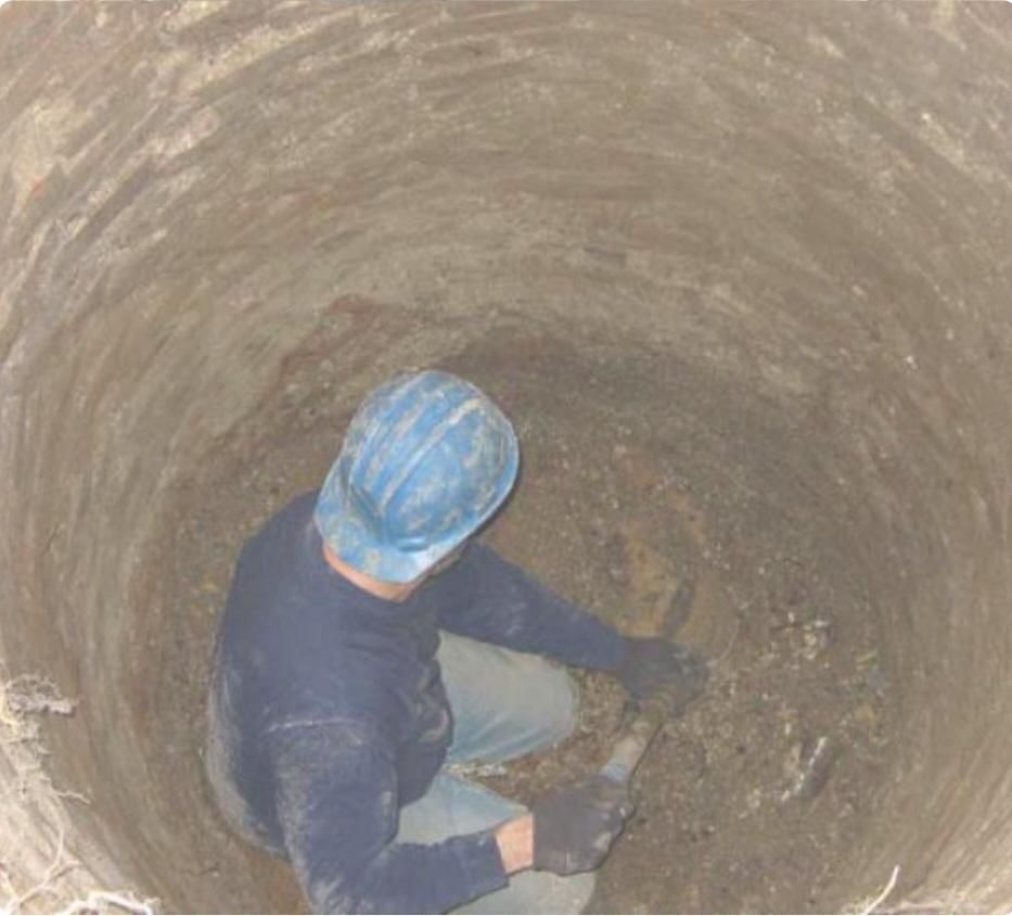 چاه کن ماهر (مقنی)|خدمات پیشه و مهارت|خوی, |دیوار