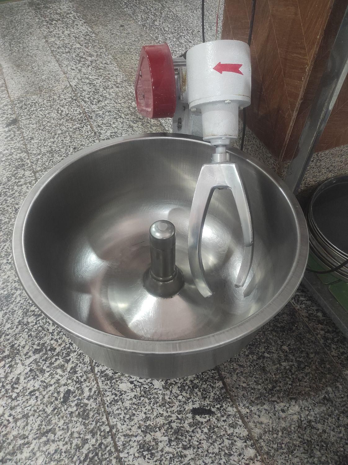 واگذاری امتیاز و وسایل فست فود|کافیشاپ و رستوران|اصفهان, خانه اصفهان|دیوار