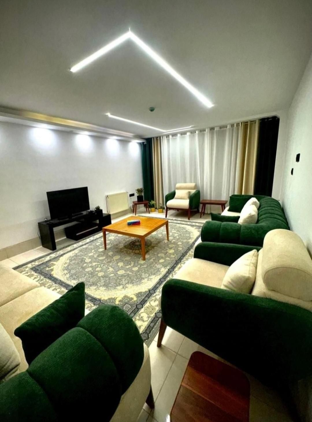 اجاره روزانه/هفتگی/ماهانه آپارتمان ۹۰ متری|اجارهٔ کوتاه‌مدت آپارتمان و سوئیت|خوی, |دیوار