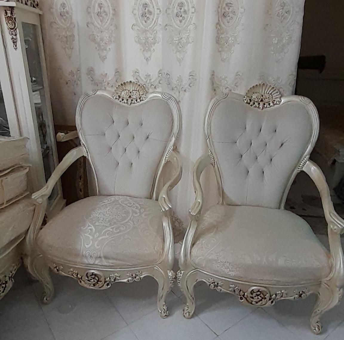 یک دست مبلمان هفت نفره کاملا تمیز|مبلمان خانگی و میز عسلی|تهران, سلیمانی|دیوار