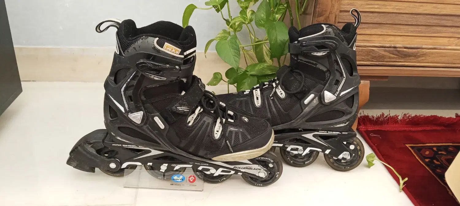 اسکیت رولربلیدrollerblade  سایز ۴۰-۴۲|دوچرخه، اسکیت، اسکوتر|تهران, شهرک فرهنگیان|دیوار