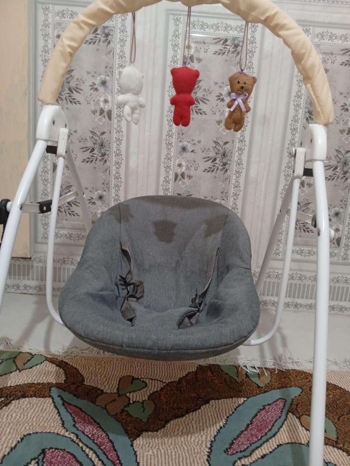 گهواره و تاب|تخت و صندلی بچه|نسیمشهر, |دیوار