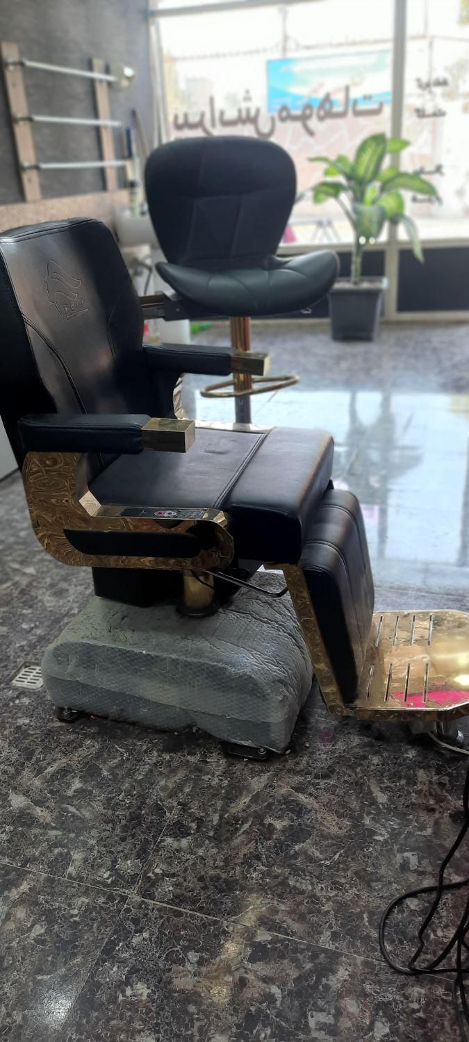 صندلی  برقی ارایشگاه  یونیت باربر|آرایشگاه و سالن‌های زیبایی|قزوین, |دیوار