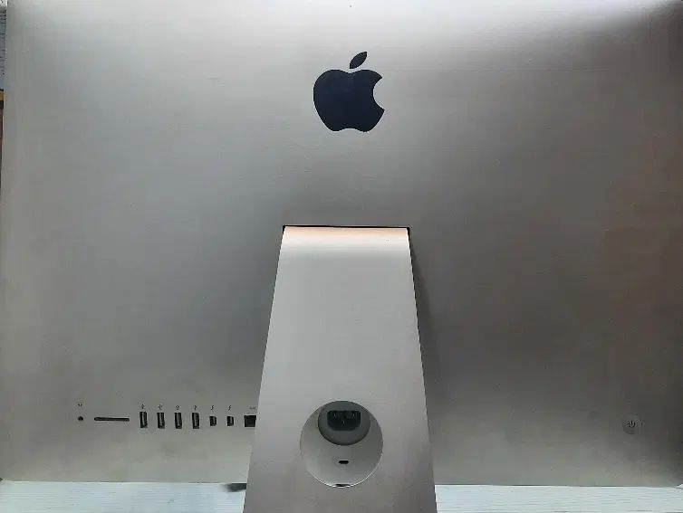 iMac نسل ۳ بسیار تمیز همراه با ssd|رایانه رومیزی|تهران, نیروی هوایی (پیروزی)|دیوار