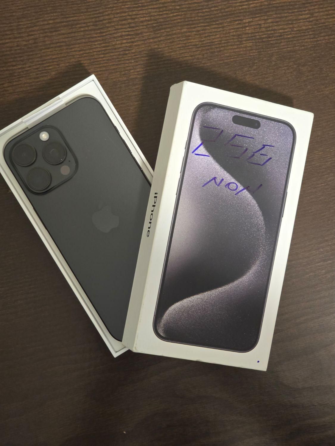 اپلiPhone 15 Pro Max حافظهٔ ۲۵۶ گیگابایت رجیسترشده|موبایل|کرمان, |دیوار