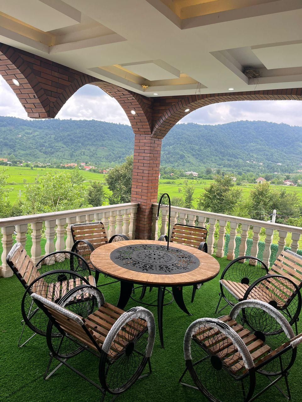 اجاره ویلا تو ارتفاعات استخر روباز چسبیده به جنگل|اجارهٔ کوتاهمدت ویلا و باغ|رشت, منظریه|دیوار