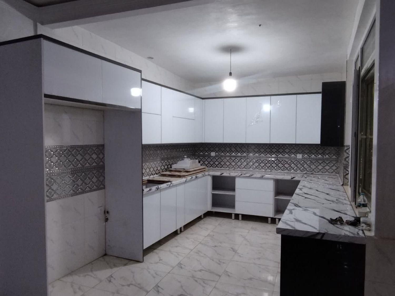 نصب انواع کابینت وکمد دیواری وتخت کم جا|خدمات پیشه و مهارت|اسلام‌شهر, مطهری|دیوار