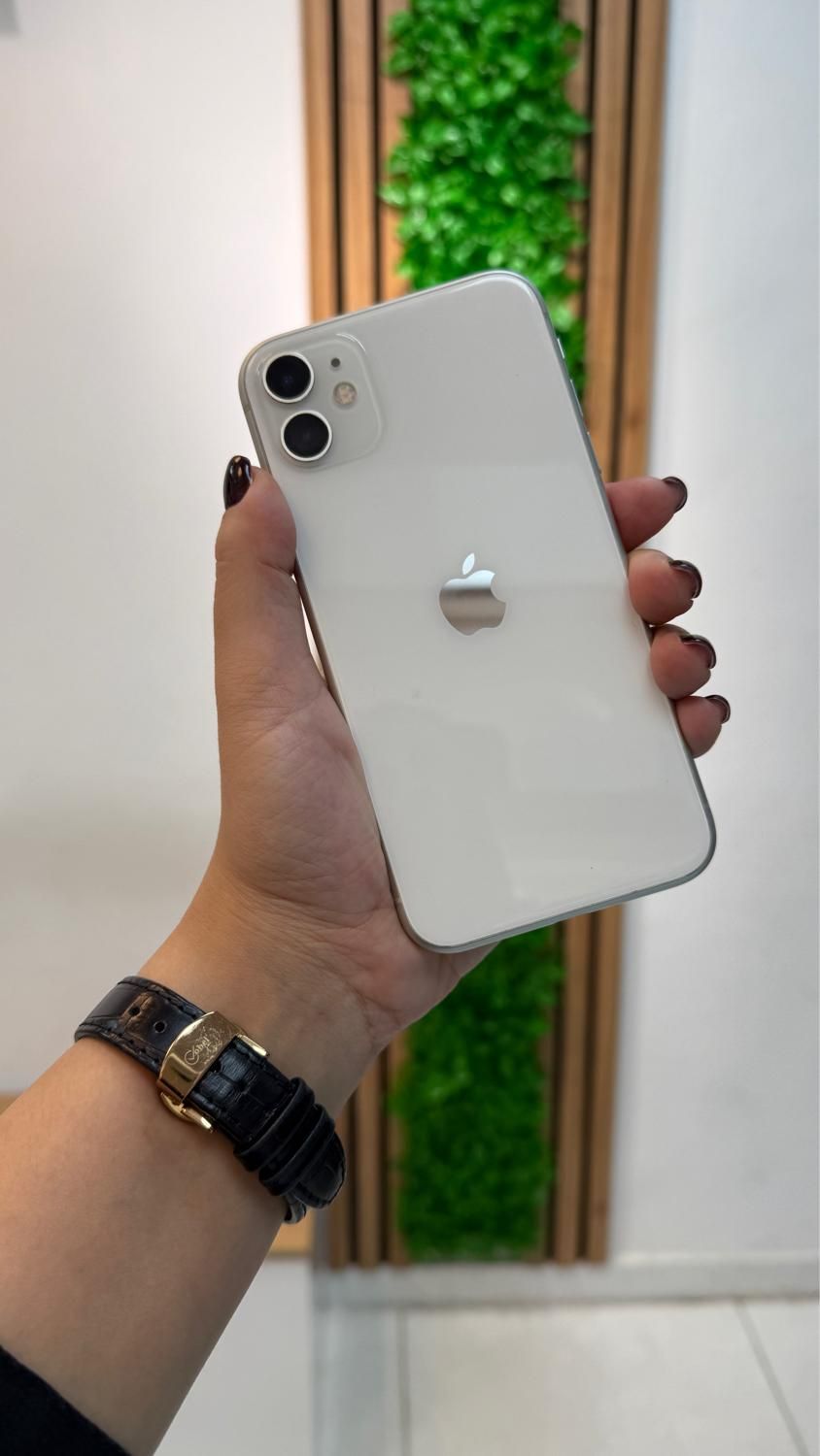 اپل iPhone 11 اپل ایفون ۱۱|موبایل|رشت, معلم|دیوار