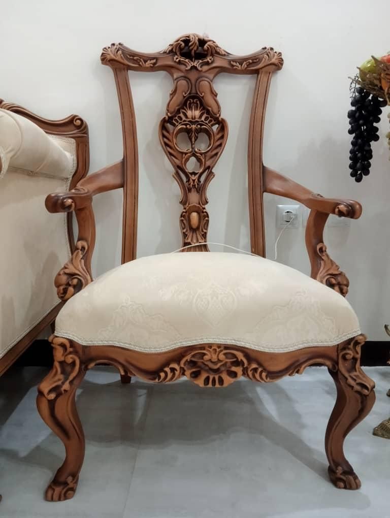 رنگ کاری مبلمان سرویس چوب و مصنوعات چوبی|خدمات پیشه و مهارت|مشکین‌دشت, |دیوار