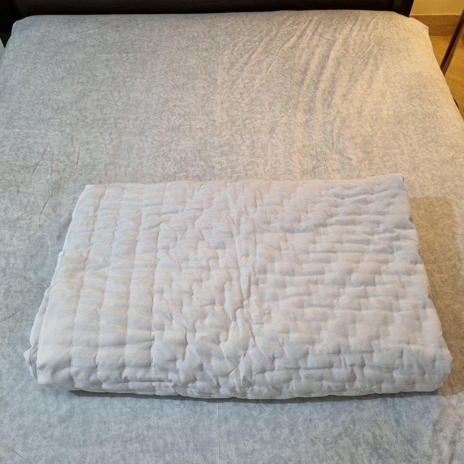 فروش انواع پشم و مایحتاج کالای خواب|رختخواب، بالش، پتو|تبریز, |دیوار