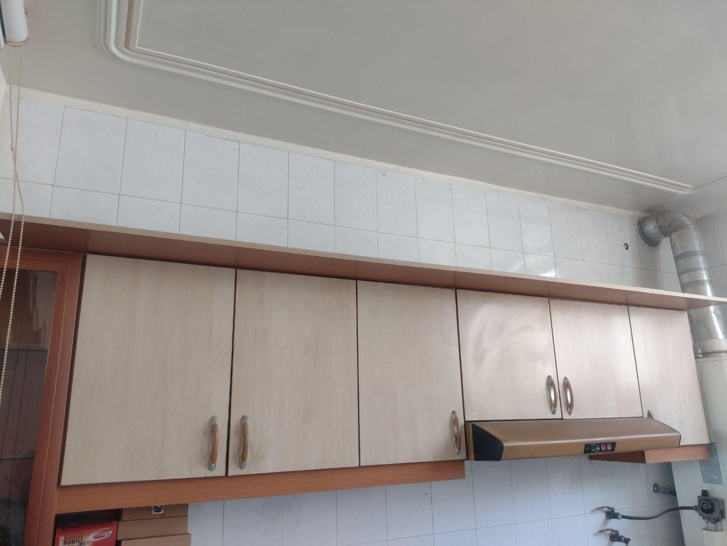 کابینت آشپزخانه به همراه هود|آب‌چکان و نظم‌دهنده ظروف|اصفهان, مهدیه|دیوار