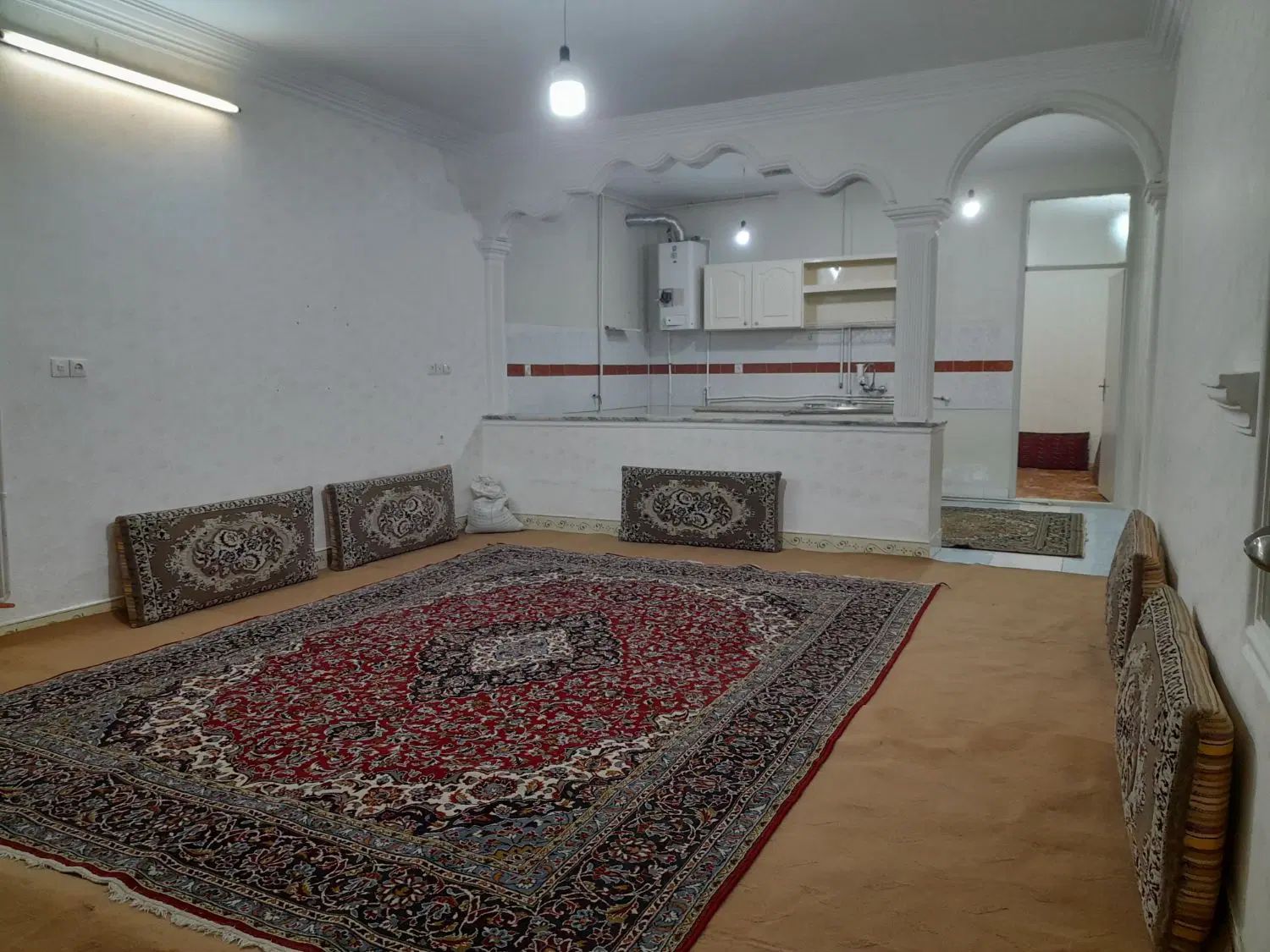 اجاره آپارتمان وسویت روزانه وهفتگی|اجارهٔ کوتاه‌مدت آپارتمان و سوئیت|مشهد, نظام دوست|دیوار
