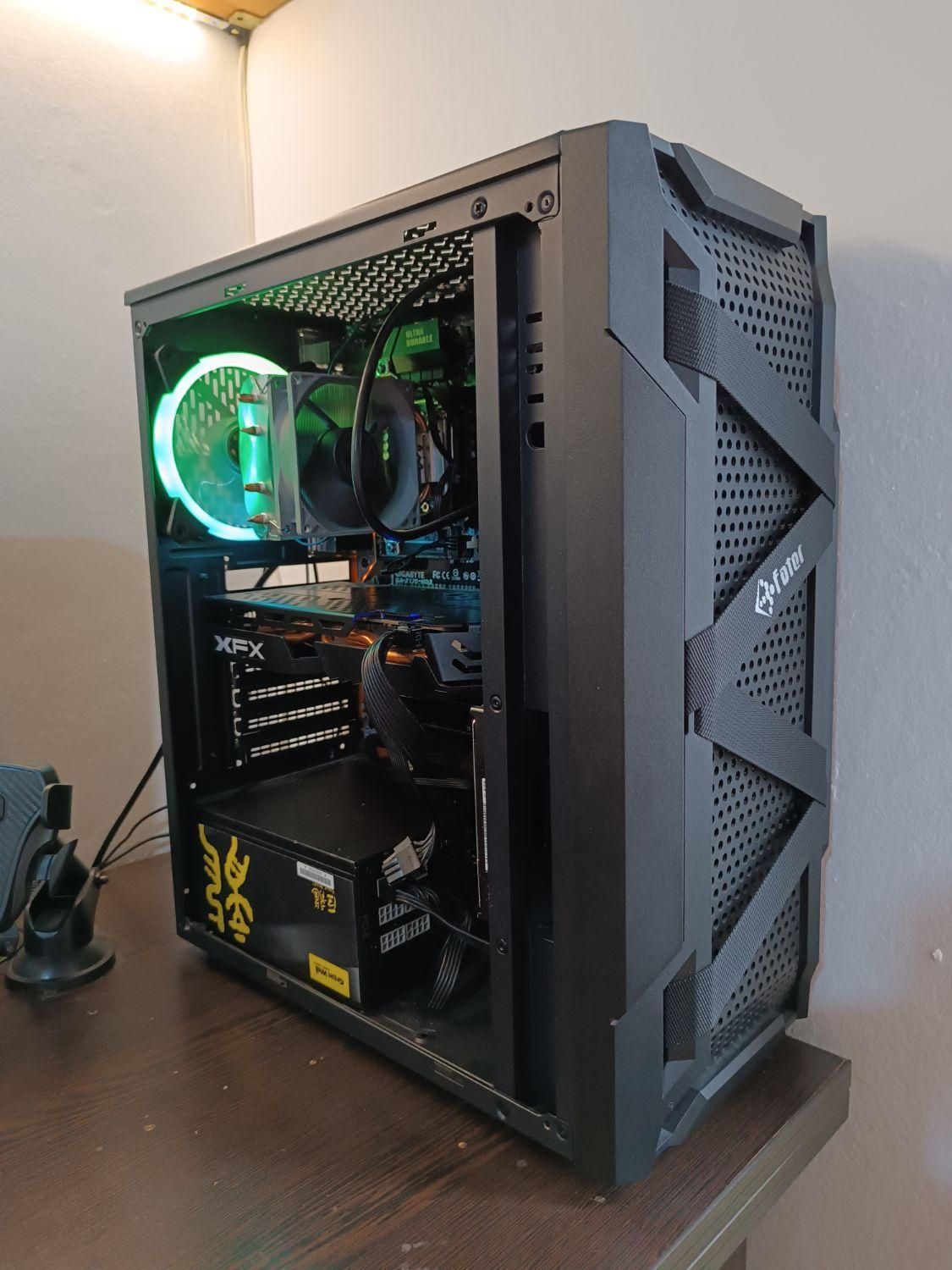 کامپیوتر|رایانه رومیزی|رویان, |دیوار