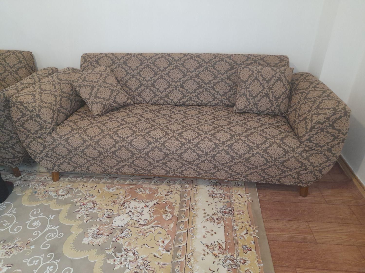 طراحی ودوخت انواع کاور مبل|مبلمان خانگی و میز عسلی|اردبیل, |دیوار