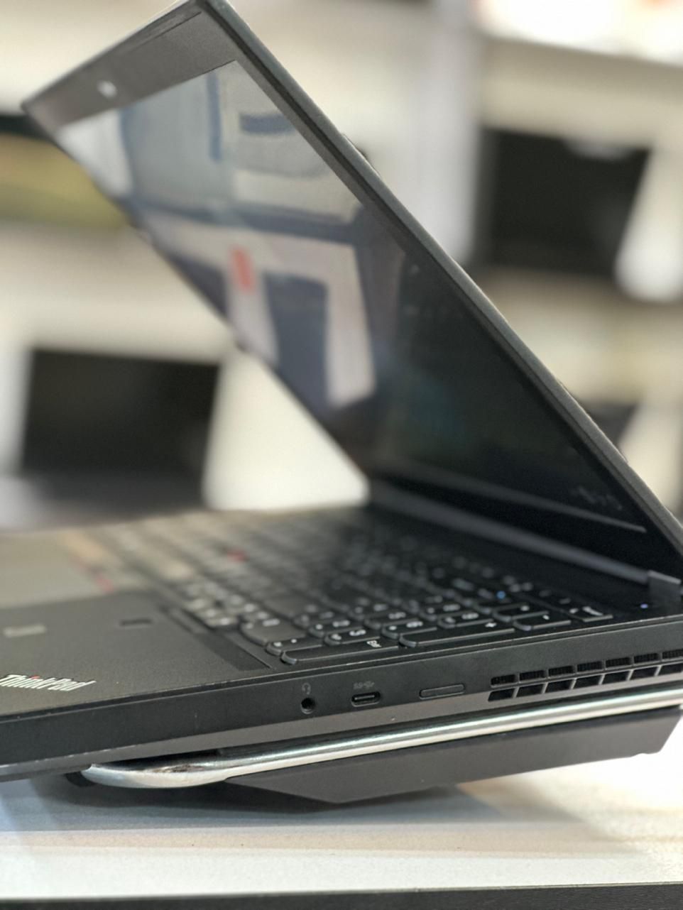 لپتاپ صنعتی / lenovo p53 / i9 / 8gb گرافیک|رایانه همراه|اصفهان, درب کوشک|دیوار