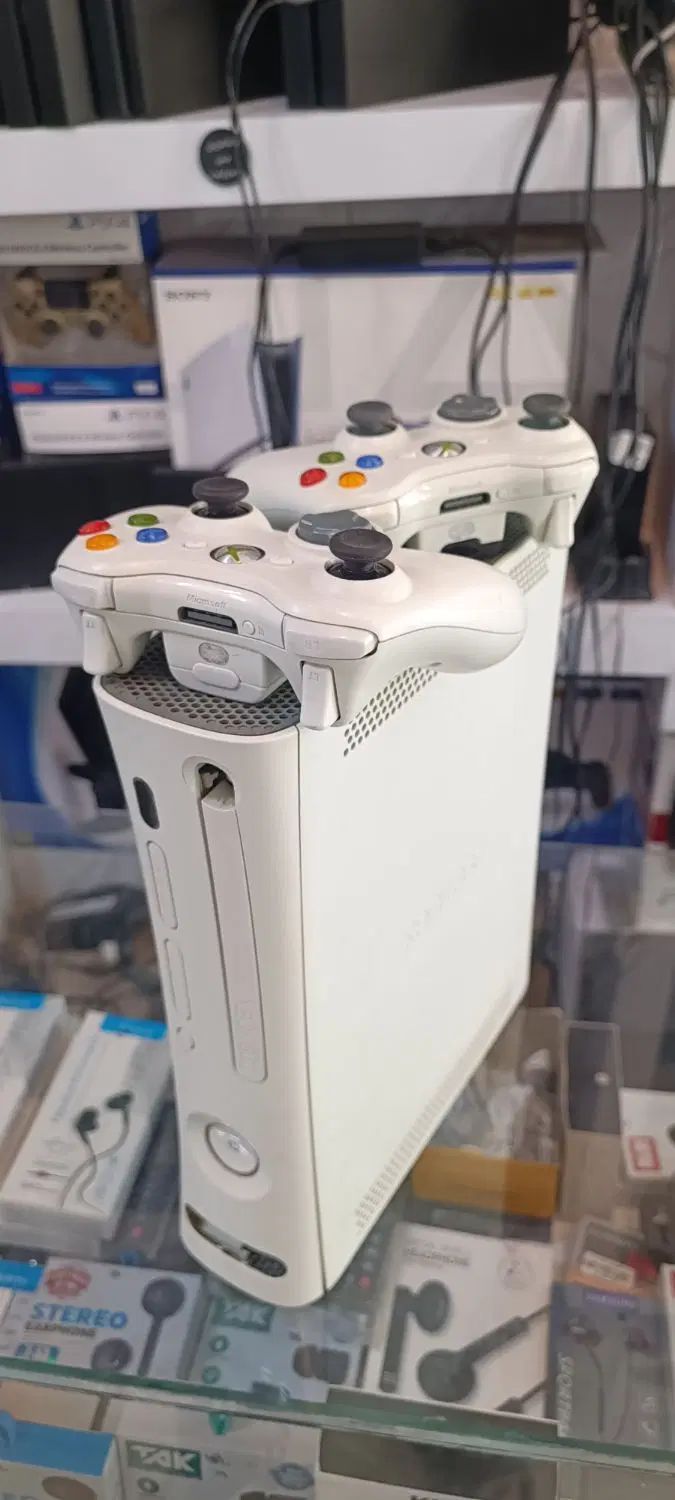 Xbox360|کنسول، بازی ویدئویی و آنلاین|مشهد, شهید علی محمدی|دیوار