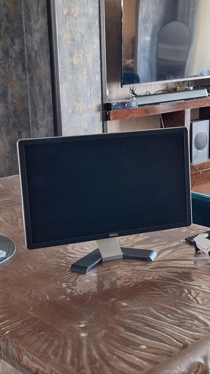 مانیتور Dell P22 اینچ Display/VGA/DVI فول اچ دی|قطعات و لوازم جانبی رایانه|اصفهان, باغ زیار|دیوار