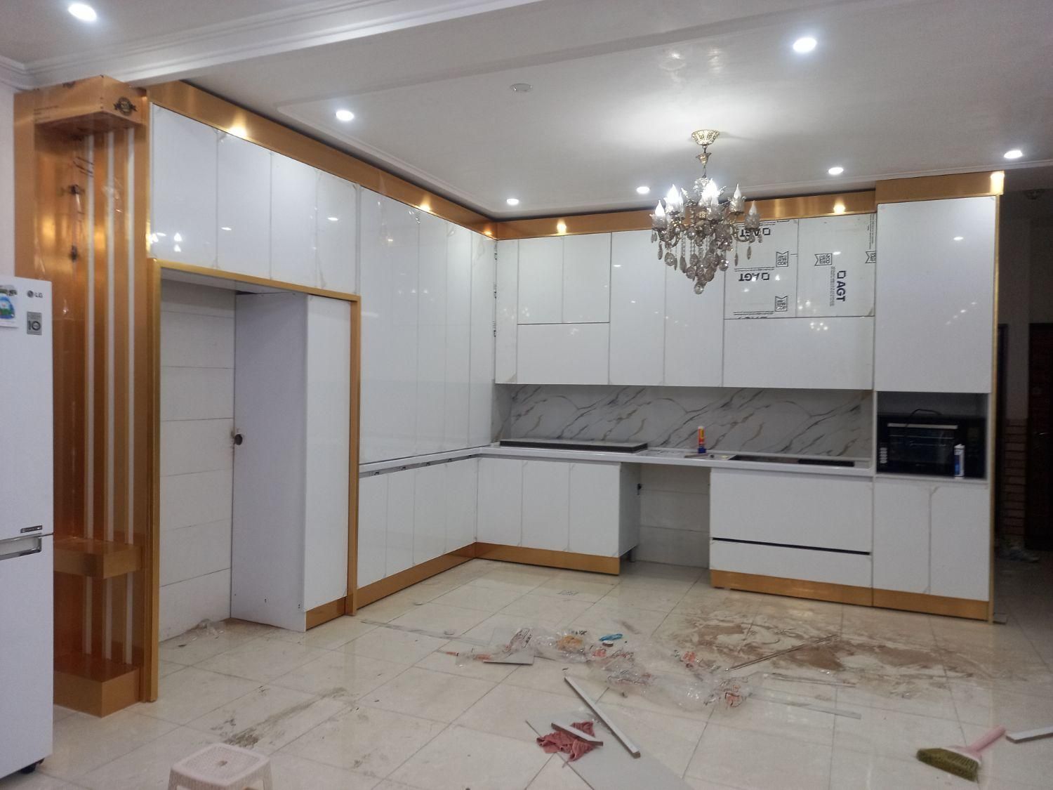 ساخت ونصب انواع کابینت وکمددیواری ودرب های ضدسرقت|خدمات پیشه و مهارت|نسیم‌شهر, |دیوار