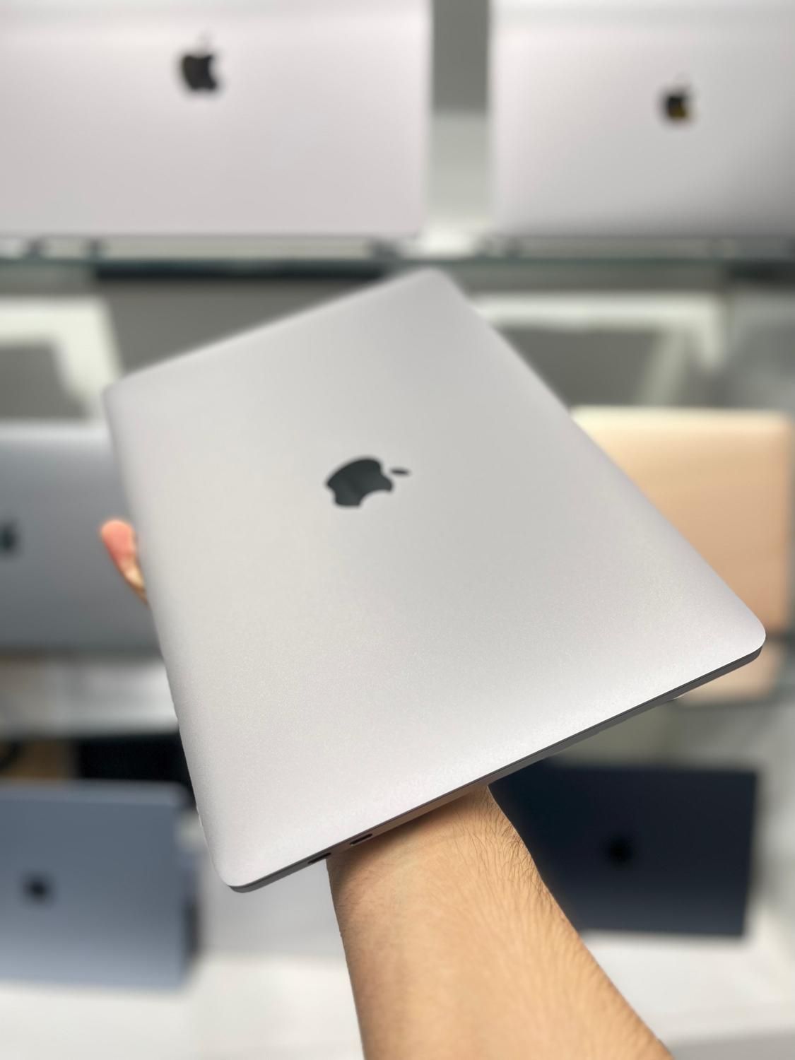 مک بوک پرو ۲۰۲۰ کاستوم - Macbook Pro M1 16G 512G|رایانه همراه|مشهد, ارشاد|دیوار