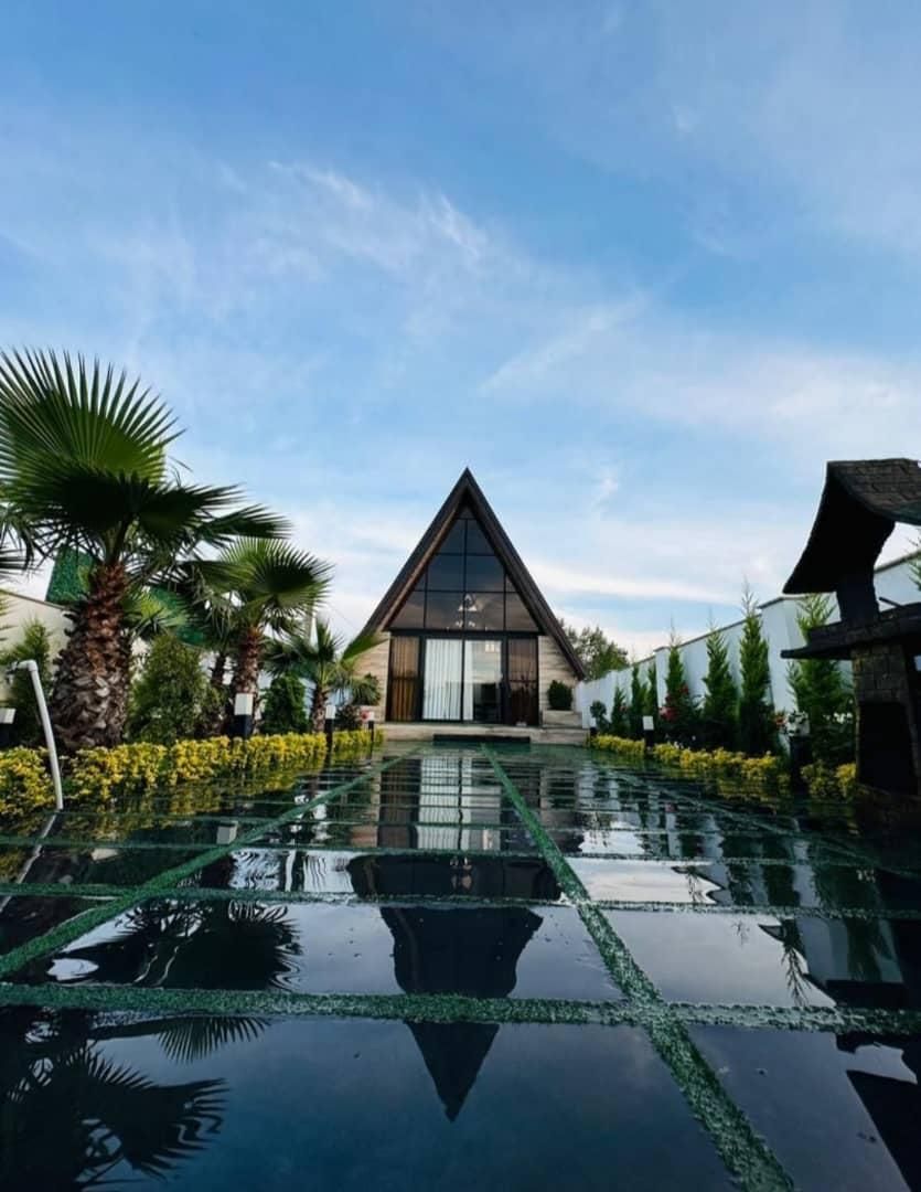 اجاره کلبه سویسی استخر روباز در آمل|اجارهٔ کوتاهمدت ویلا و باغ|آمل, |دیوار