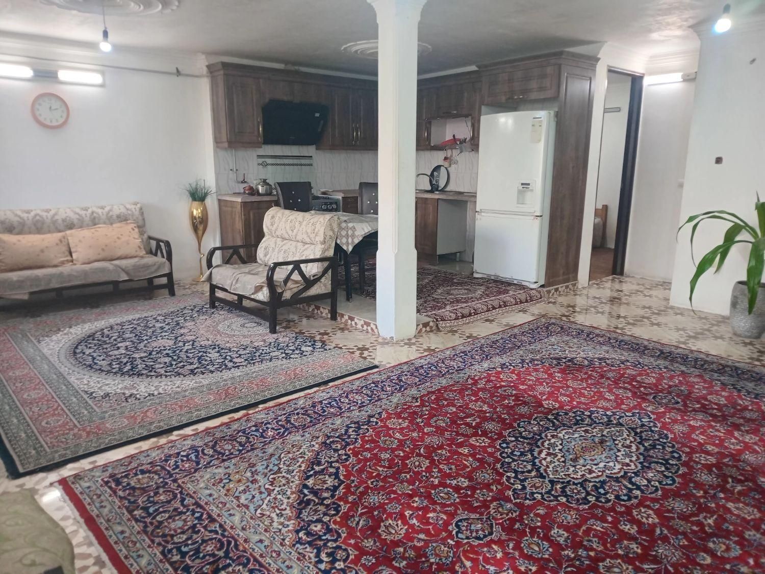 اجاره روزانه/هفتگی/ماهانه آپارتمان ۹۰ متری|اجارهٔ کوتاه‌مدت آپارتمان و سوئیت|رینه, |دیوار