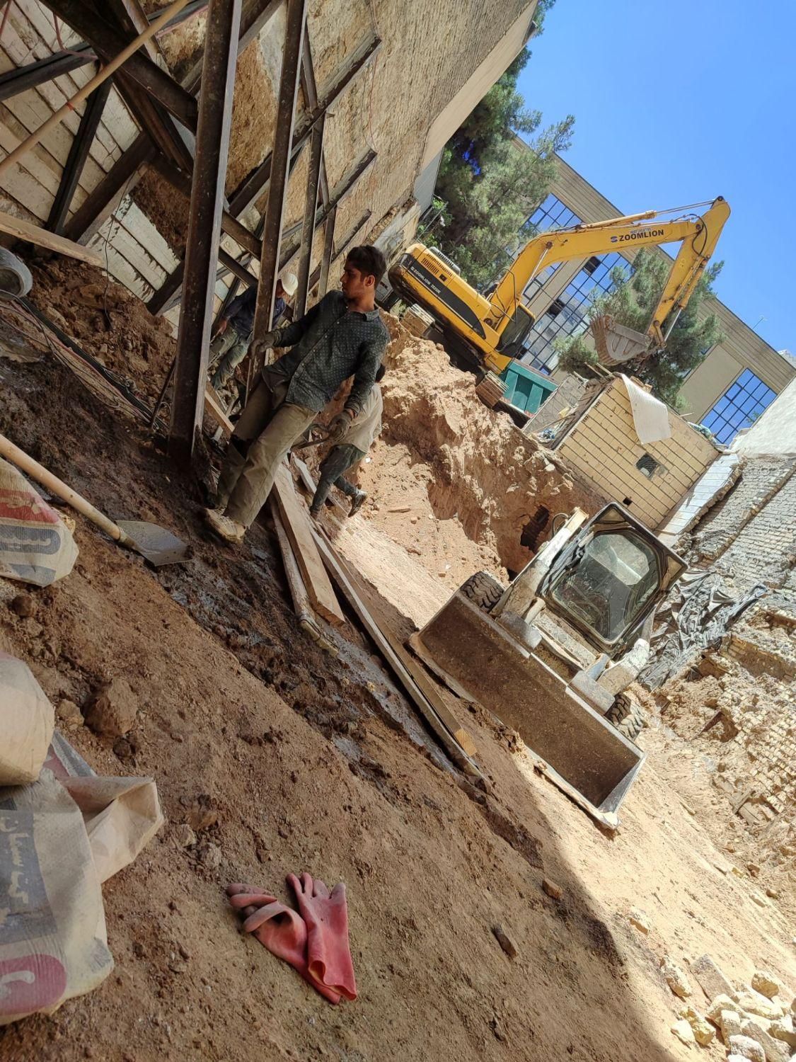 خدمات خاکبرداری اجاره مینی لودر بابکت توماس|خدمات حمل و نقل|مشهد, الهیه|دیوار