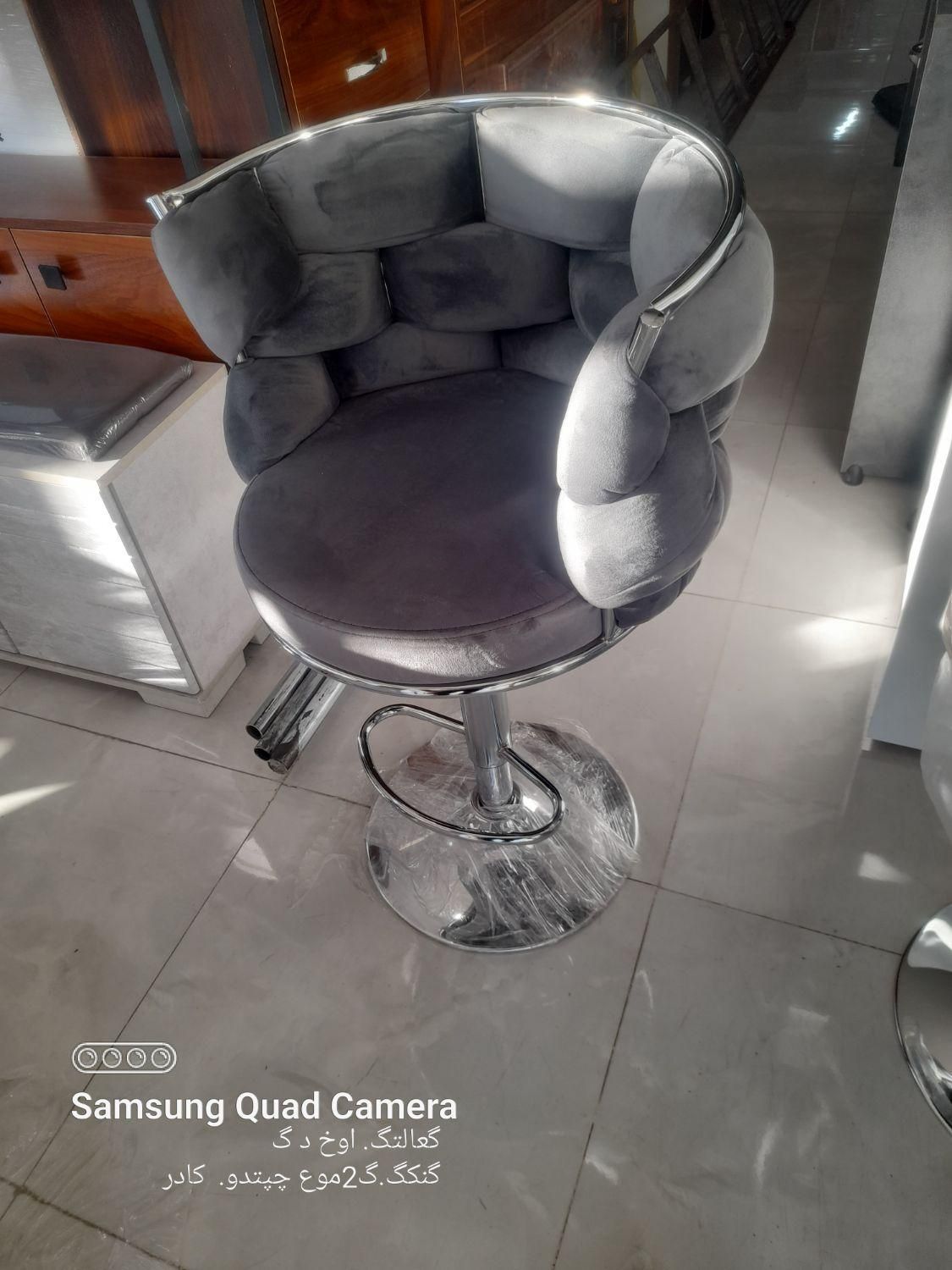 صندلی لهستانی. صندلی اوپن.  صندلی چرخدار|میز و صندلی غذاخوری|صفادشت, |دیوار