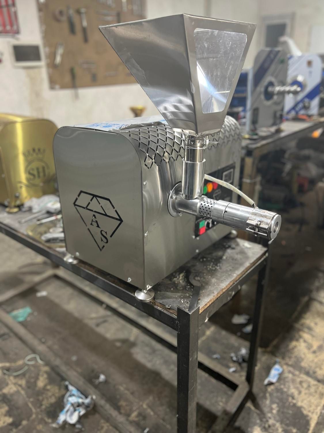 دستگاه روغن گیر کالیبر ۳۵|فروشگاه و مغازه|تهران, فردوسی|دیوار