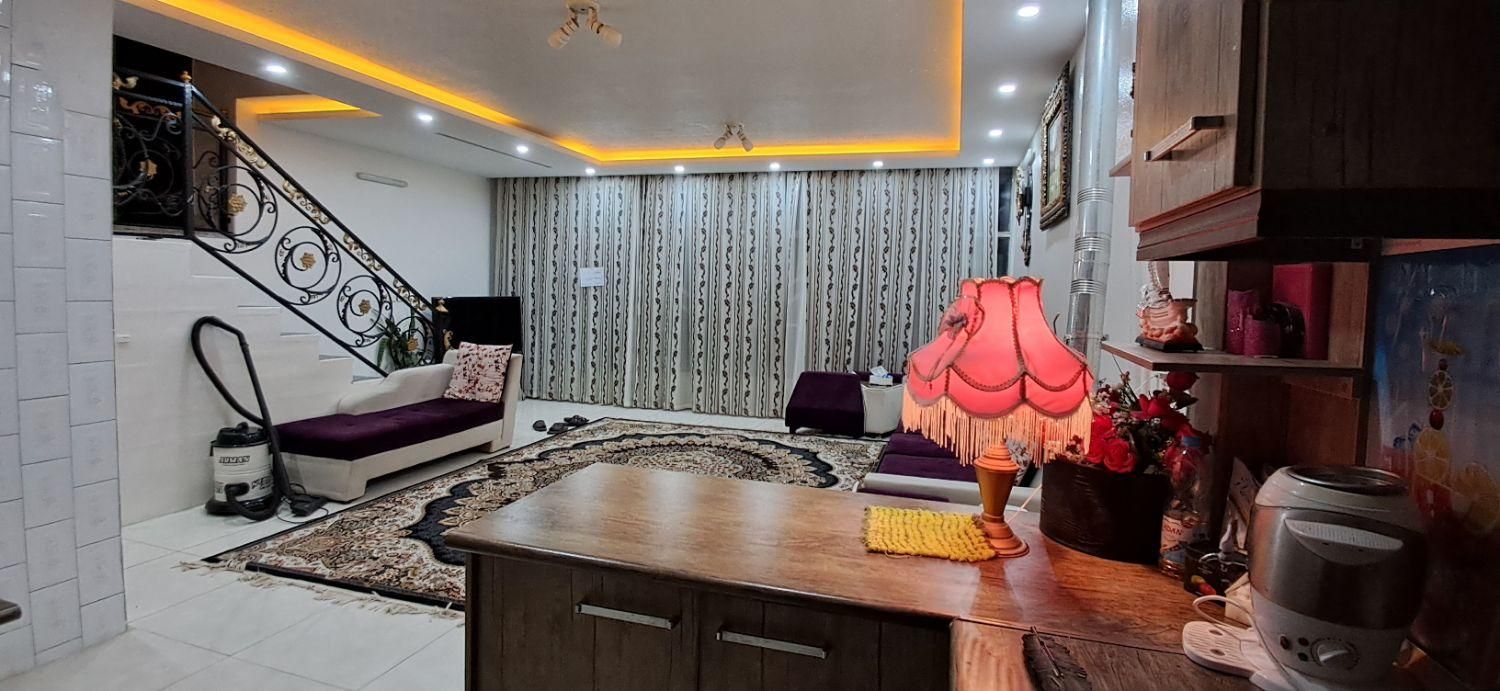 خونه ویلایی دوخوابه حیاط دار|اجارهٔ کوتاهمدت آپارتمان و سوئیت|خمینیشهر, |دیوار