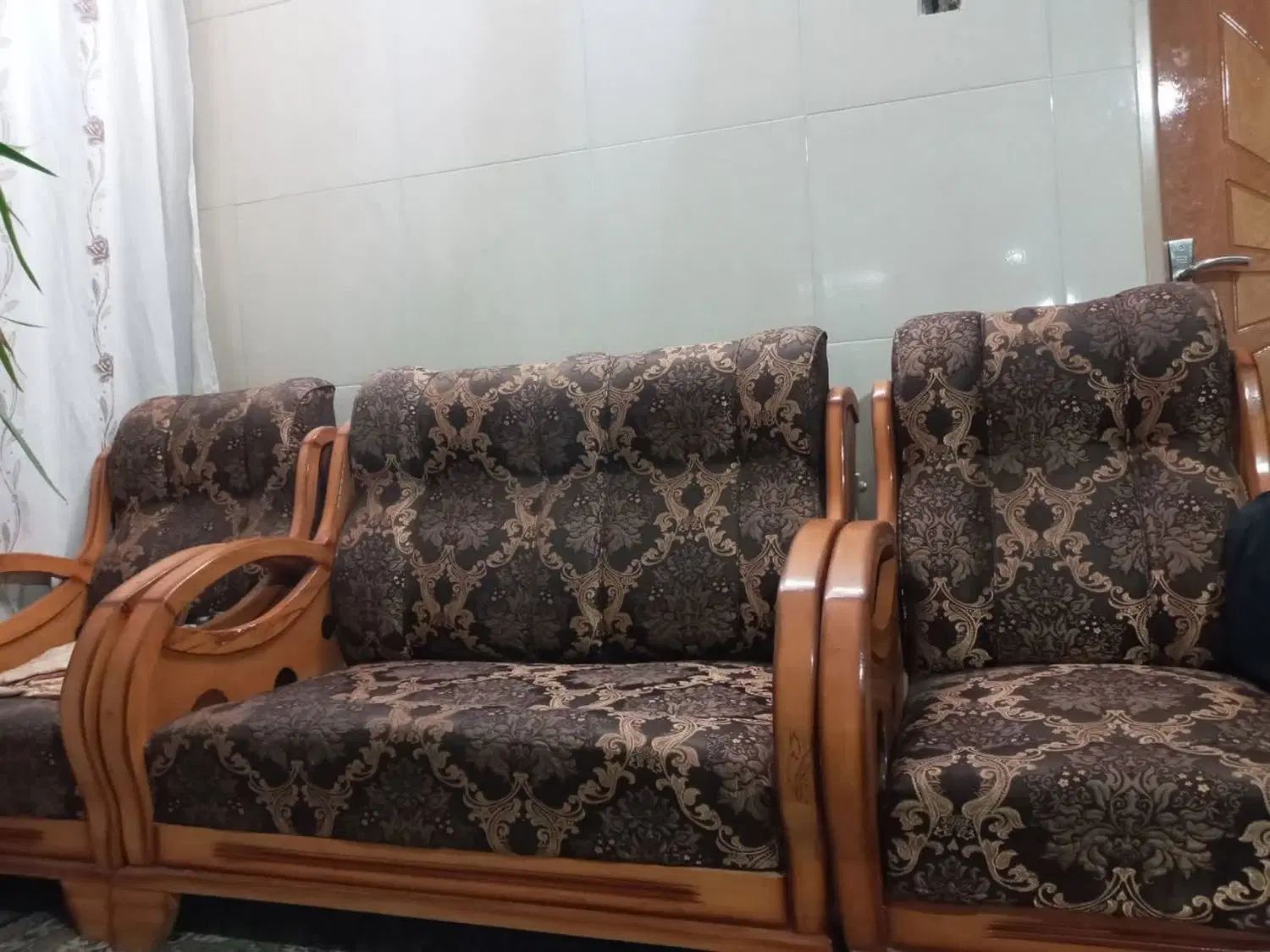 مبلمان ۸ نفره فوق تمیز|مبلمان خانگی و میز عسلی|اصفهان, جاوان|دیوار