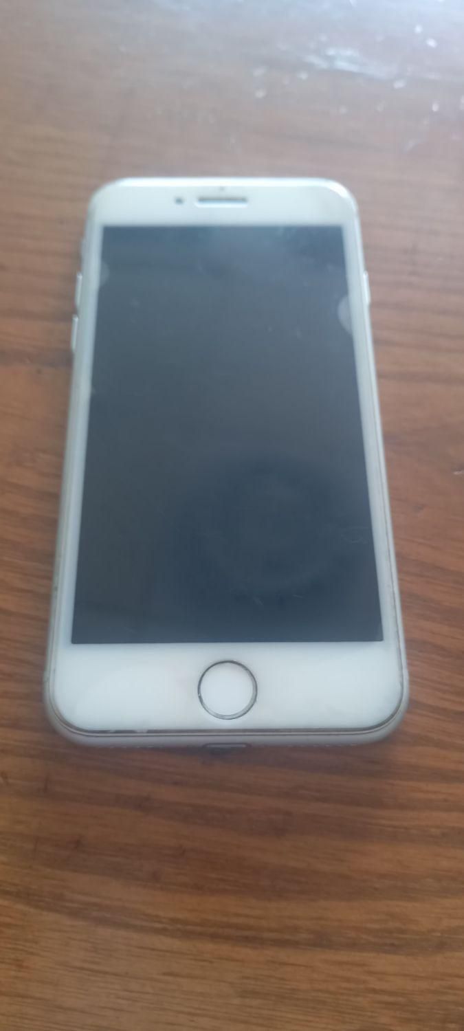 اپل iPhone 8 با حافظهٔ ۶۴ گیگابایت|موبایل|تهران, عبدل‌آباد|دیوار