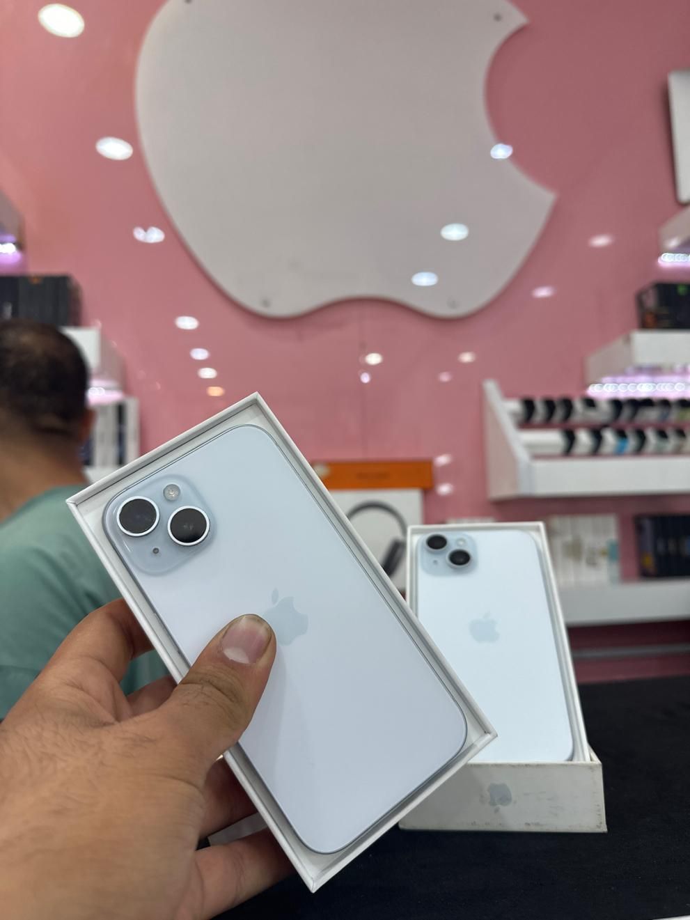 اپل iPhone 15 با حافظهٔ ۱۲۸ گیگابایت|موبایل|تهران, استاد معین|دیوار