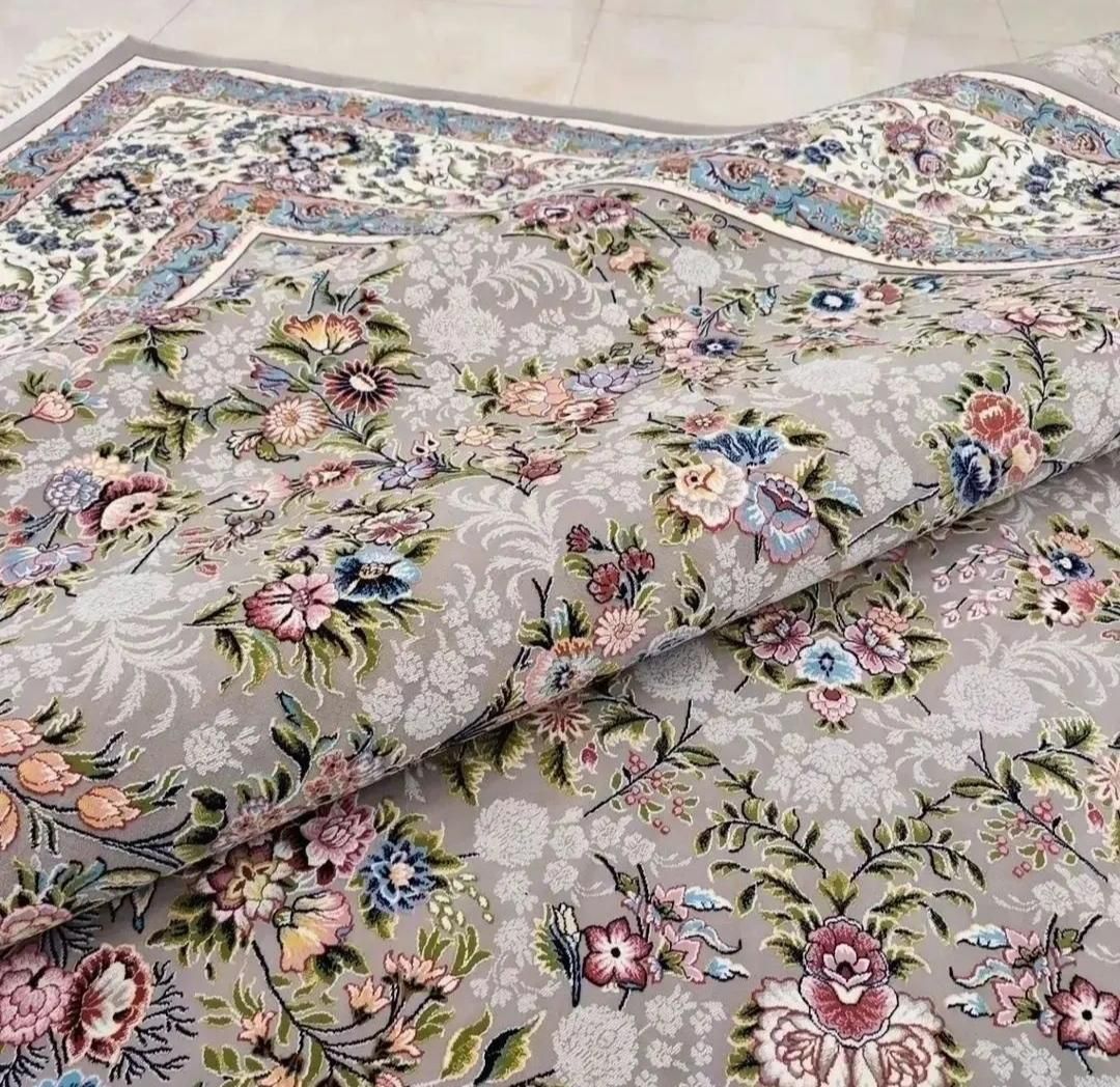 نمای نزدیک فرش باغ گل فیلی ۱۲۰۰شانه ۱۲و۹و۶ متری|فرش|قم, باجک دو|دیوار